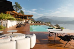 Luxury home staging project by Sanja Radovanovic overlooing a lake